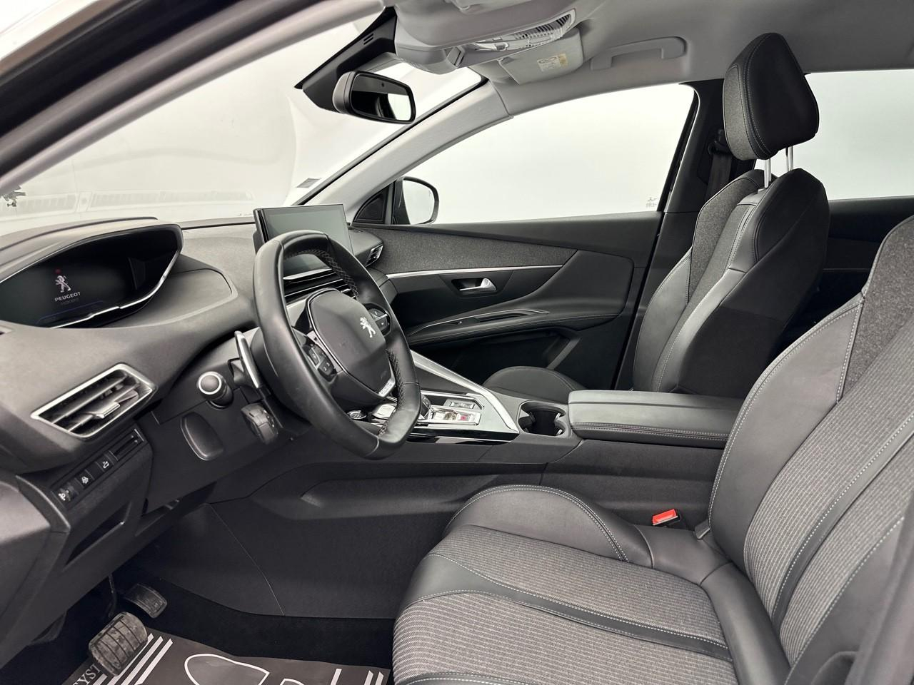 Peugeot 3008 puretech 130ch s&s eat8 allure pack — photo 9