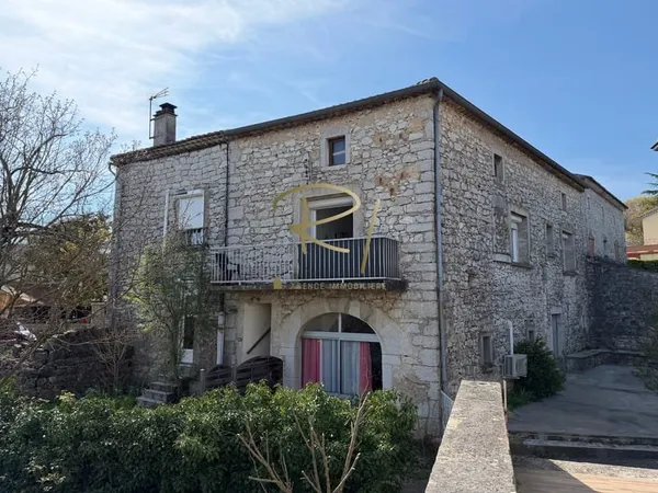 Maison de village avec 2 logements - Idéal investissement lo