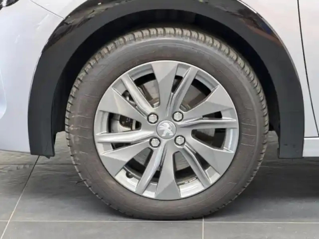 Peugeot 208 e- 136ch style — photo 11