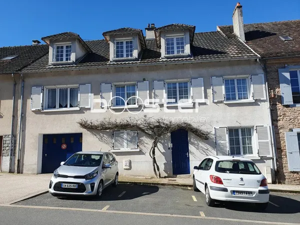 Grande maison familiale lumineuse, spacieuse et parfaitement entretenue au coeur de Saint-Yrieix-la-