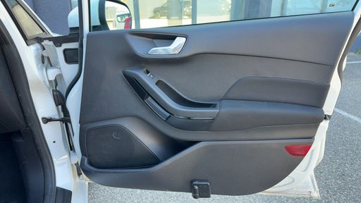 Ford Fiesta 1.0 Ecoboost 100 - Cool & Connect – 2019 – 135461 km – Essence – Boîte Manuelle — photo 26