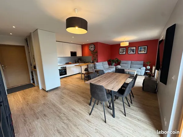 Les Houches - T4 83 m², balcon 18 m², garage 30 m², lisière de forêt aux Chavants