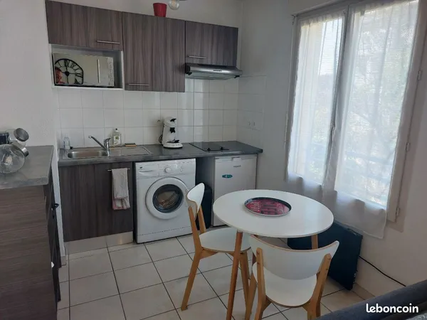 Studio étudiant 27 m² - Antibes - Tout équipé - Charges comprises