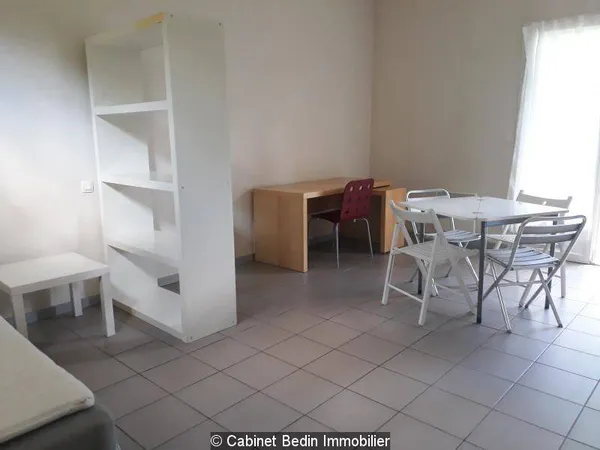 Studio 1 pièce 25 m²
