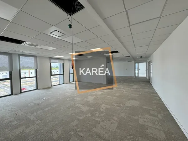 Local professionnel 101 m²