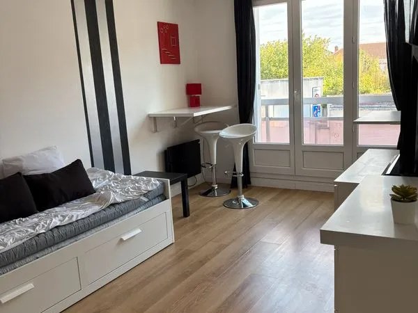 Studio meublé 27 m² quartier Dunois