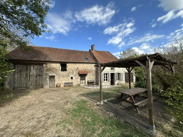 Pouques-Lormes, Morvan.