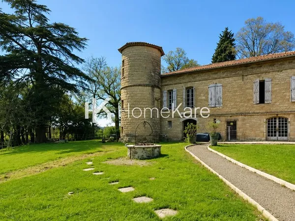 Propriété 5 pièces 200 m²