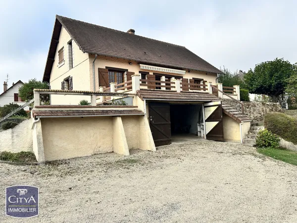 Maison Vente Saint-Amand-Montrond 4p 142m² 196000€