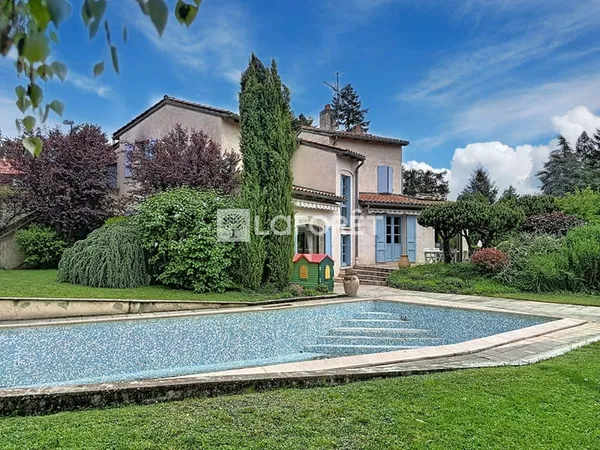 Maison Espaly Saint Marcel 7 pièce(s) 173 m2
