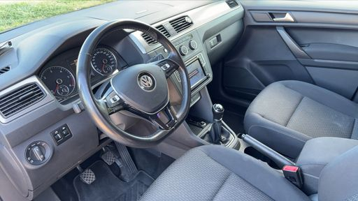 Volkswagen Caddy 2.0 TDI 102 - Trendline 7 Places – 2019 – 109629 km – Diesel – Boîte Manuelle — photo 13