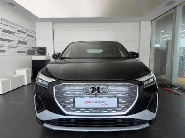 Audi Q4 E-Tron q4 sportback e-tron 40 e-tron 204ch s line — photo 2