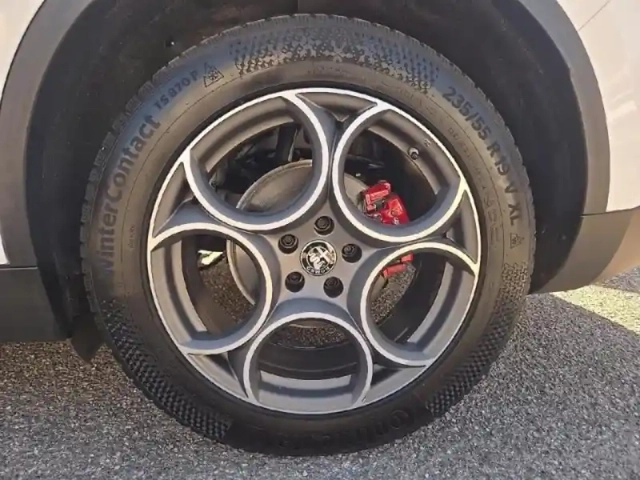Alfa Romeo Stelvio 2.2 diesel 190ch sprint q4 at8 my22 — photo 11