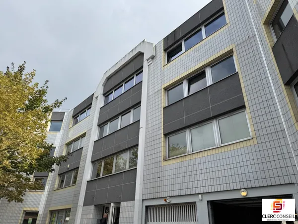 Bureau 294 m²