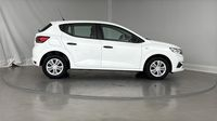 Dacia Sandero 1.0 SCe 65ch Essentiel -22 — photo 4
