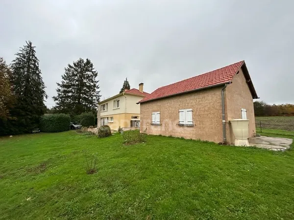 Dpt Dordogne (24), à vendre GENIS maison P5 de 113,78 m² - Terrain de 8 228,00 m²
