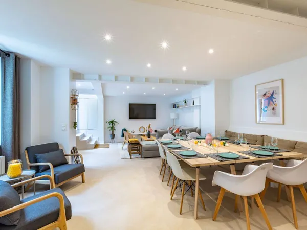 Maison 14 pièces 202 m²
