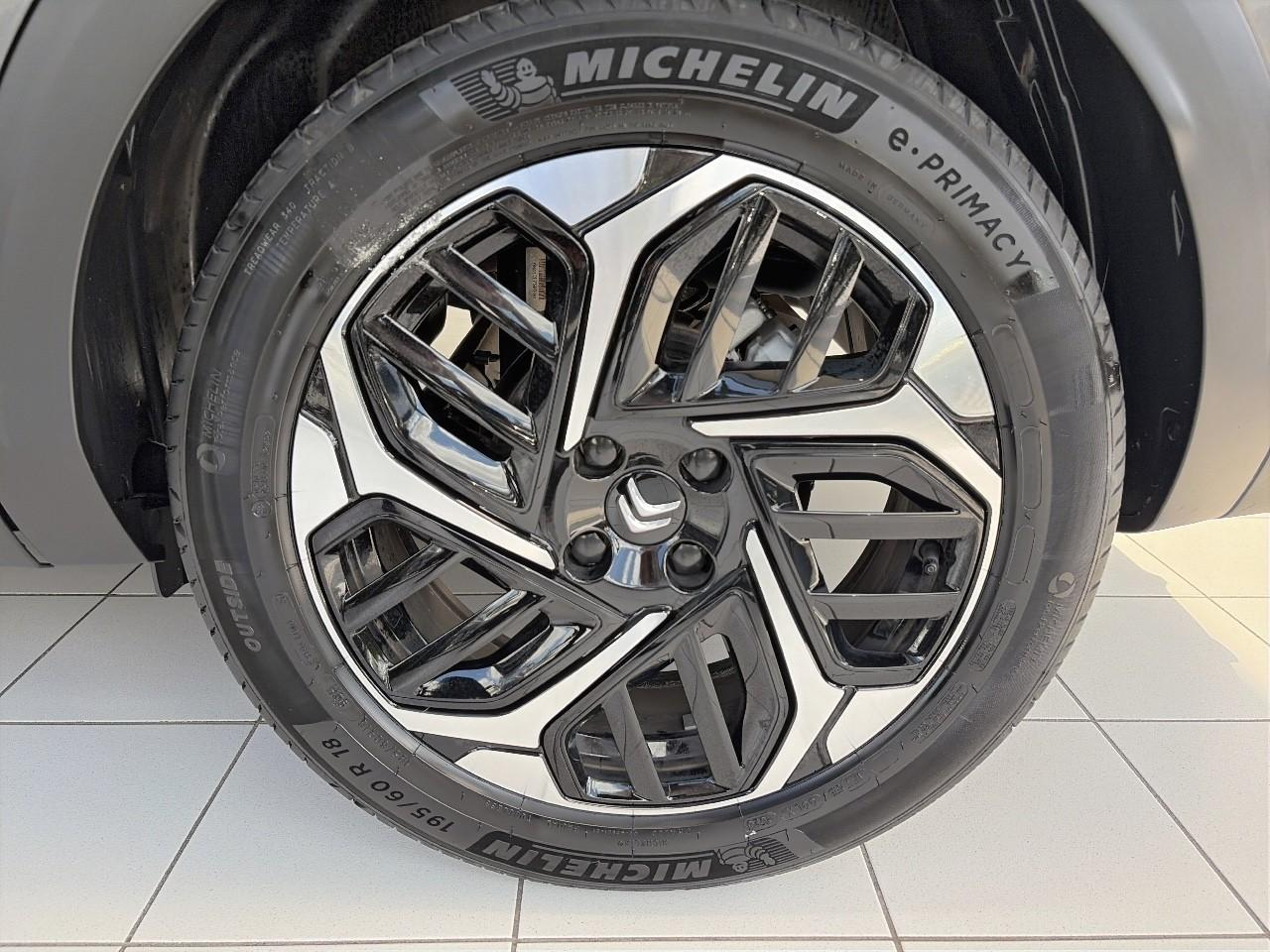 Citroën C4 X puretech 130 s&s eat8 shine — photo 33