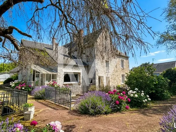 Propriété 12 pièces 374 m²