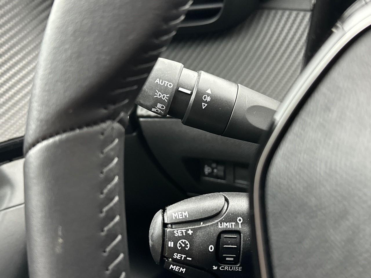 Peugeot 2008 100 s&s bvm6 style — photo 17