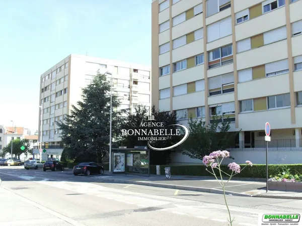 GARAGE DE 30 M2 VILLERS LES NANCY