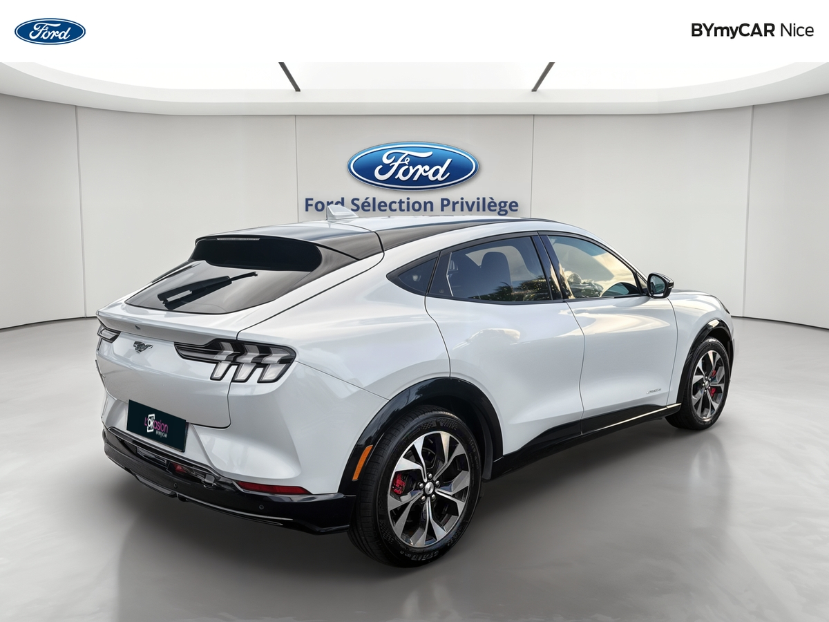 Ford Mustang Mach-E Standard Range 76 kWh 269 ch AWD — photo 5