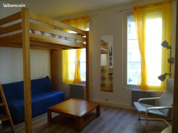 Studio / F1 meublé, loué - Caen Hyper centre, rue Froide