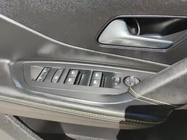 Peugeot 408 hybrid 136 e-dcs6 gt — photo 20