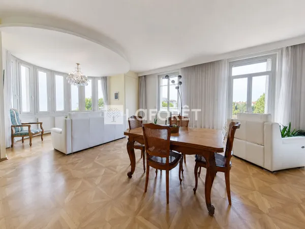 Appartement 5 pièces 156 m²