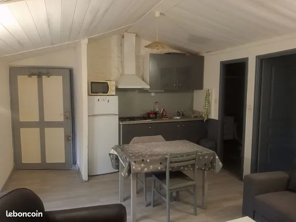 Studio meublé libre le 5 novembre