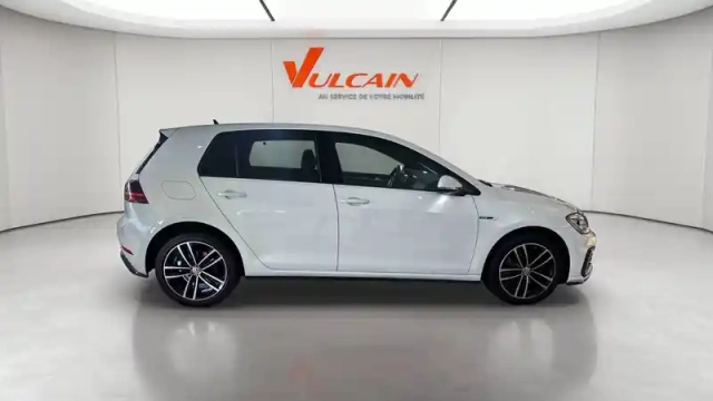 Volkswagen Golf 1.4 hybrid rechargeable opf 204 dsg6 — photo 11