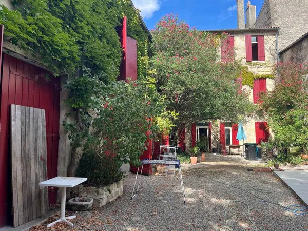 Maison 9 pièces 428 m²