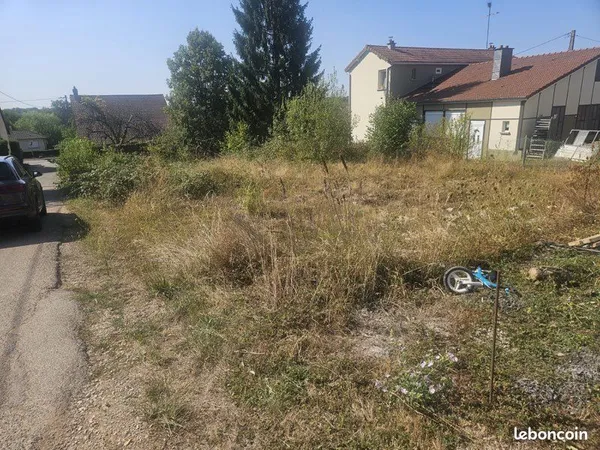Terrain constructible de 437m2 limite offemont Vétrigne