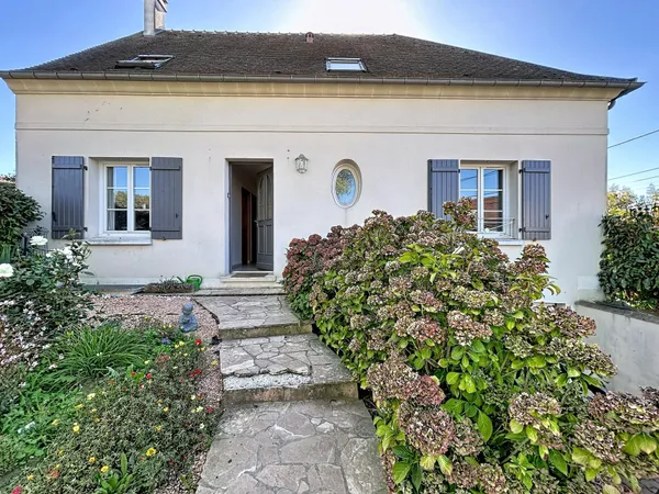 Maison sans Travaux- 4 chambres- Sous-sol Total- Jardin