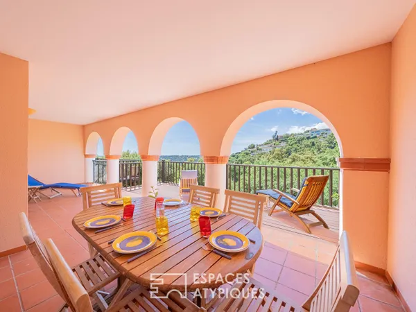 Duplex sur le Golf, avec terrasses et aperçu mer