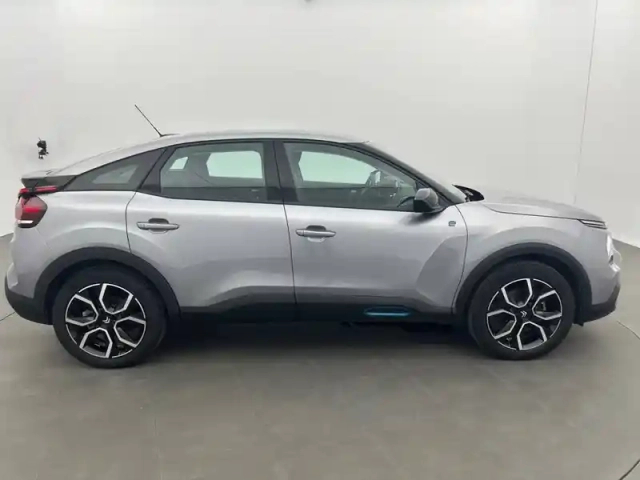 Citroën C4 e- 136 ch automatique — photo 4
