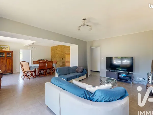 Maison 5 pièces 180 m²