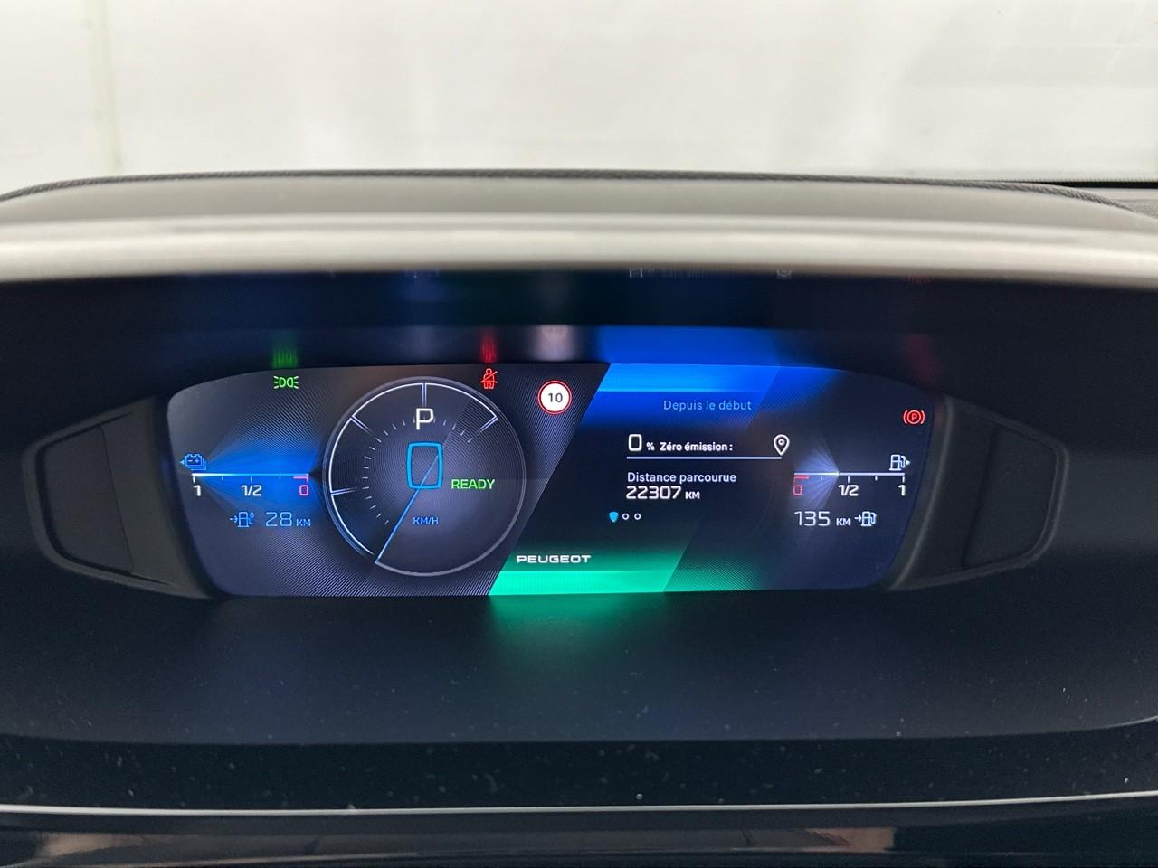 Peugeot 408 phev 180 e-eat8 allure pack — photo 22