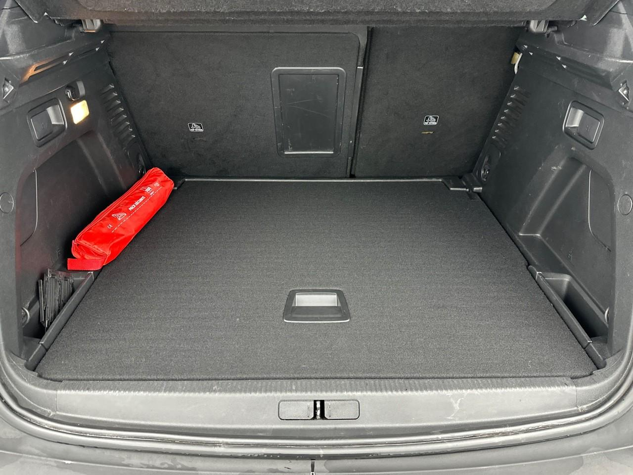 Peugeot 3008 puretech 130ch s&s eat8 style — photo 6