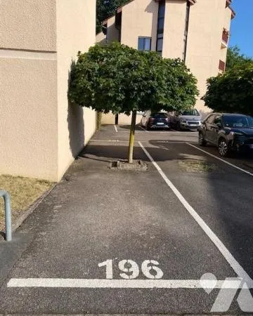 Parking 9 m²
