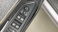 Peugeot 3008 Plug-in Hybrid 225ch Allure Pack e-EAT8 — photo 19