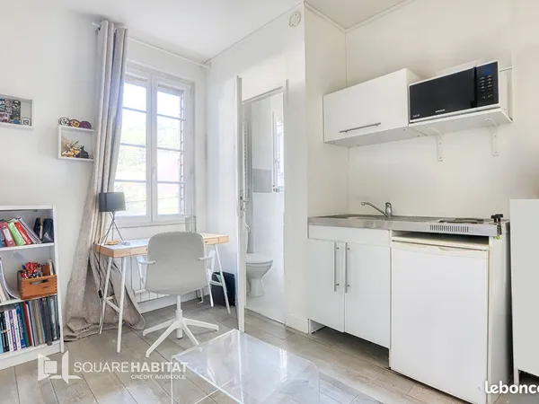 Studio 1 pièce 14 m²