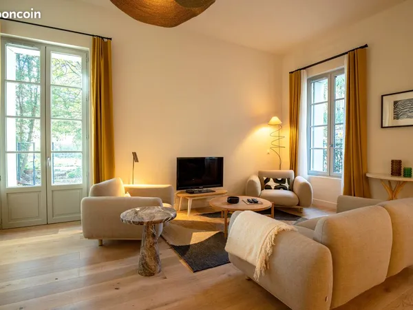 T2 haut standing - Climatisation, terrasse & parking privatif - Bail mobilité tout compris