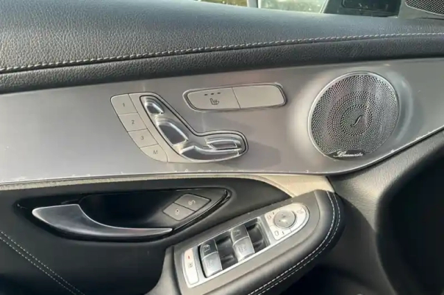 Mercedes Glc classe  63 s amg 9g-tronic 4matic+ — photo 18