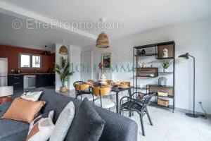 À vendre spacieux appartement t5 en rez-de-jardin roussillon (38150)