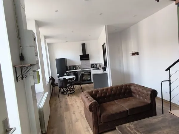 F2 duplex meublé