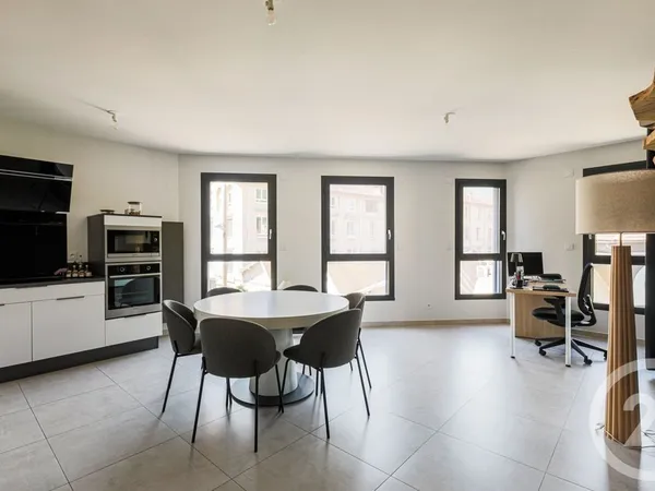 Appartement 2 pièces 58 m²