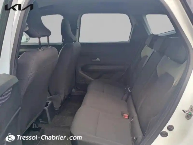 Dacia Bigster mild hybrid 140 essential — photo 23