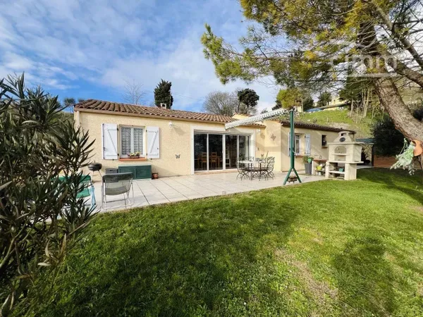 Villa de plain pied  avec une vue imprenable