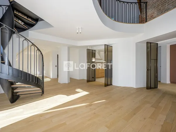 Appartement Paris 5 pièce(s) 185.18 m2